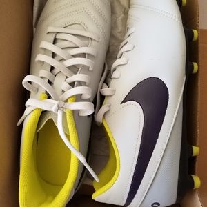 Nike tiempo Rio III FG women's soccer clea…